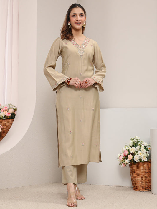 Grey Embroidered Silk Blend Straight Kurta